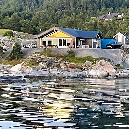 8 Person Holiday Home In Korssund-By Traum Nyaraló *